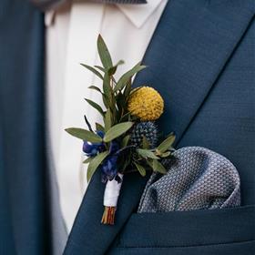 fwthumblapel flower.jpg